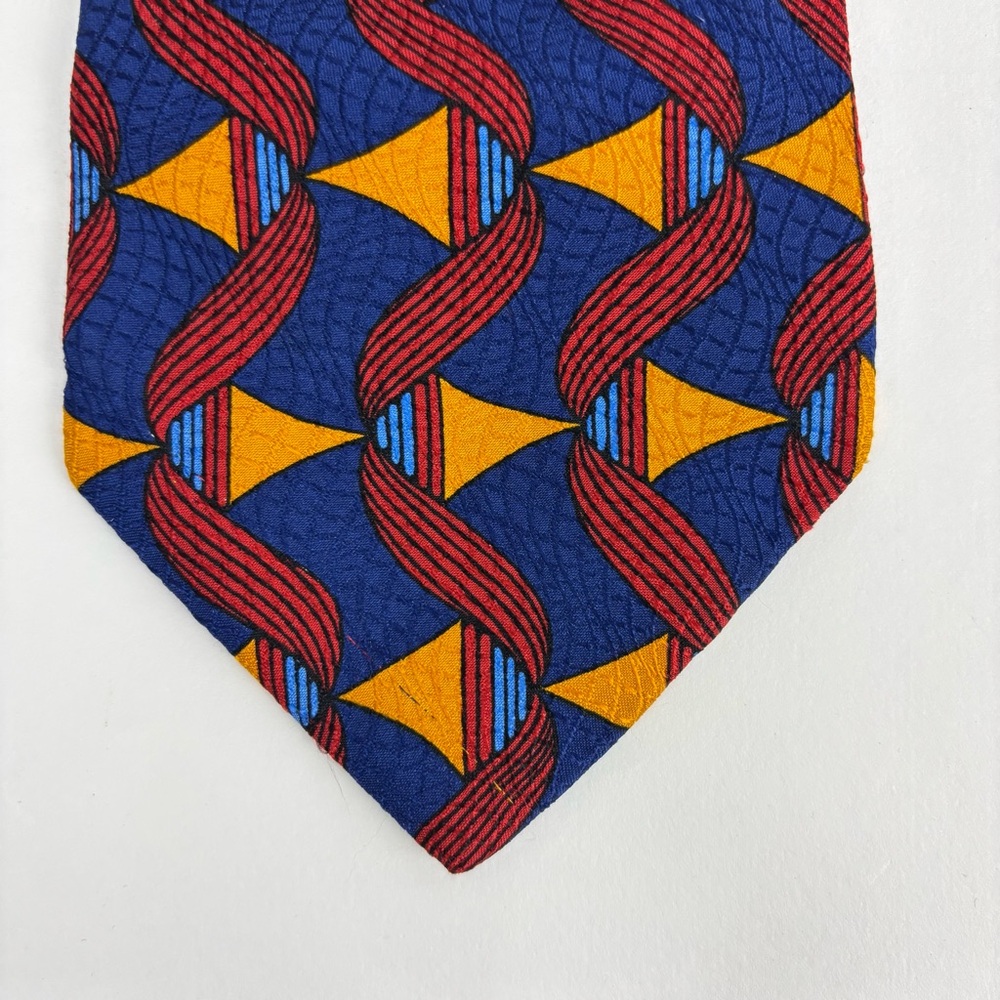 Muhammad Ali Geometric Pattern 100% silk Tie